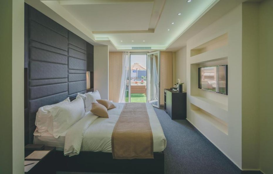 Louis V Hotel