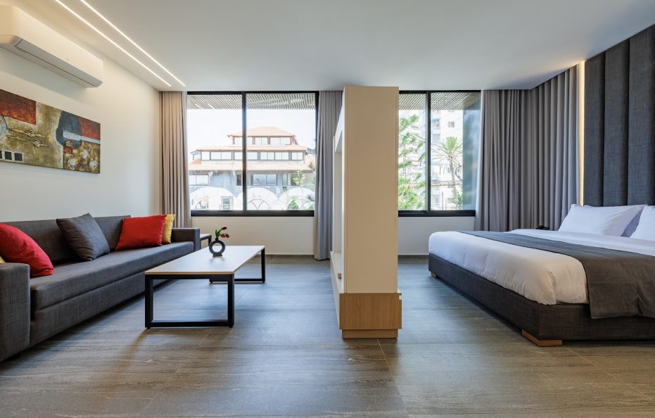 Middle Beach Hotel